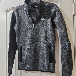Boys Gray Half-Zip Sweater With No size Tag. Kids Medium.